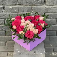 Цветочная композиция из Розы в коробке в Мончегорске