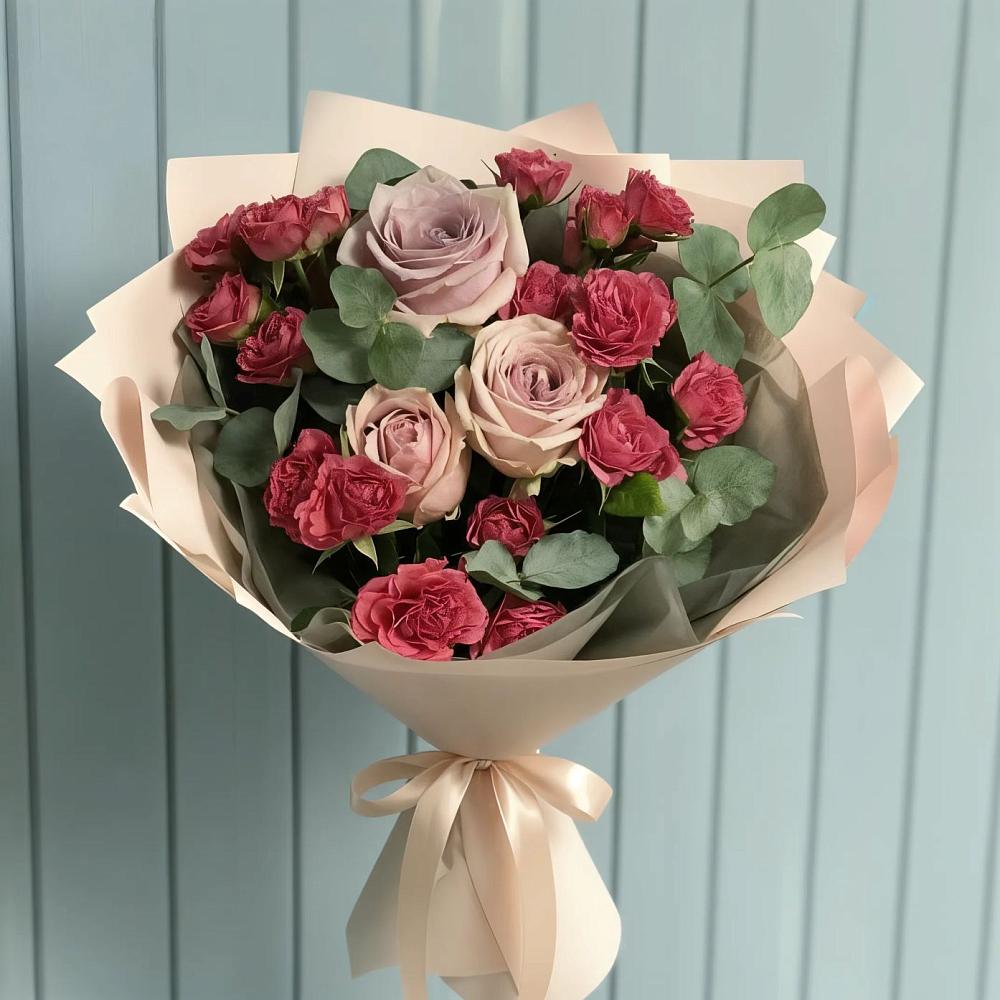 Букет цветов из: Гвоздики и Розы в Мончегорске