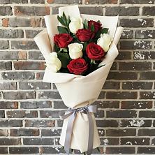 Букет цветов из:  Розы в Мончегорске