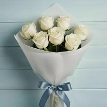 Букет 7 Белых роз Эдлесс Лав в Мончегорске