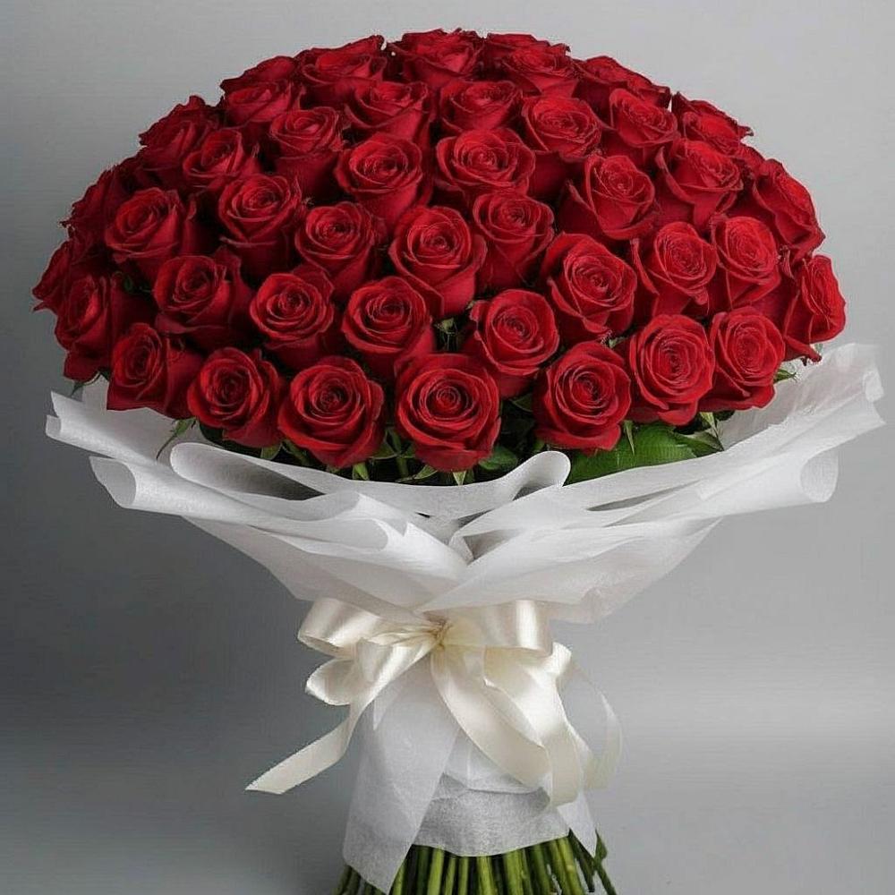 Букет 101 Красная роза Блэк Мэджик в Мончегорске