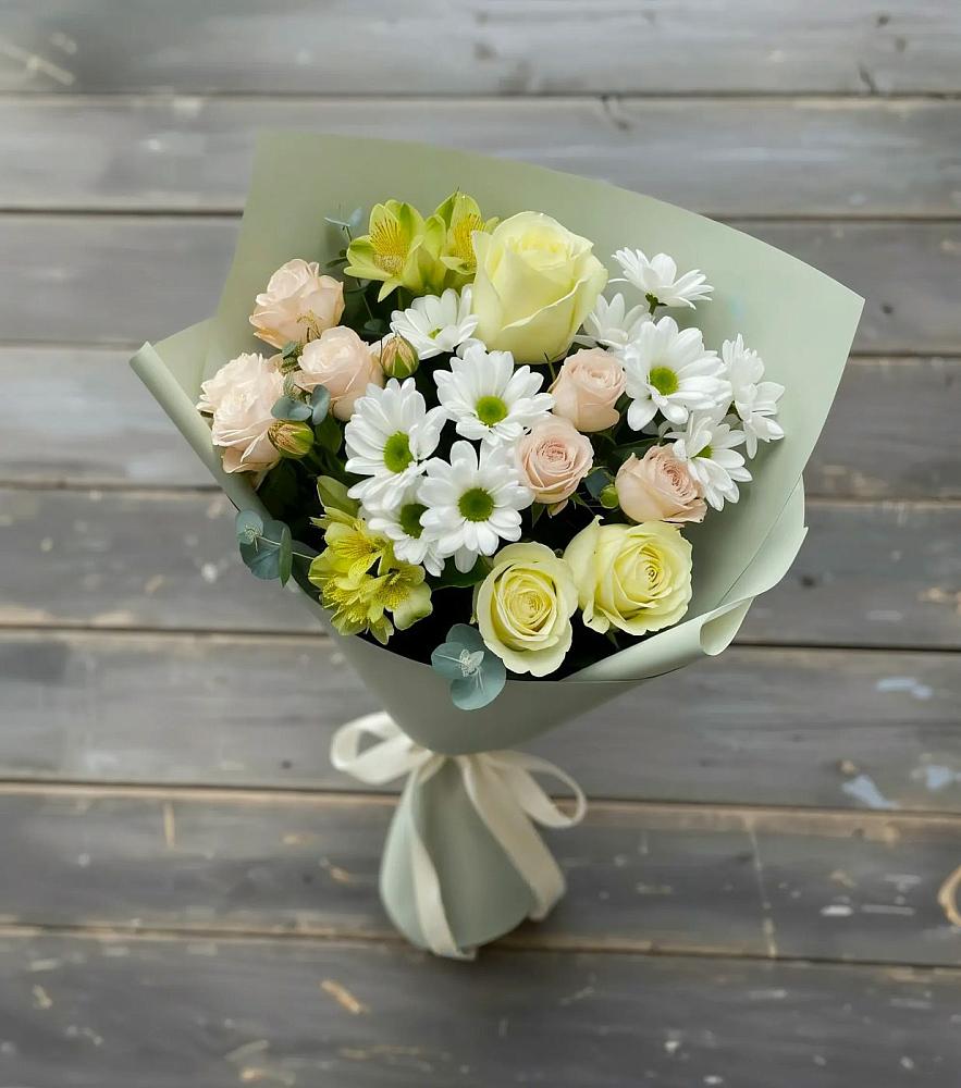Букет цветов из: Альстромерии, Розы и Хризантемы в Мончегорске