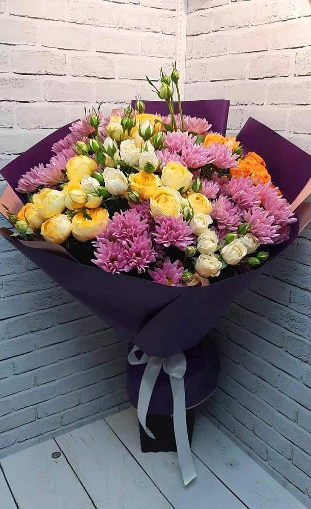 Букет цветов из: Хризантемы и Розы в Мончегорске