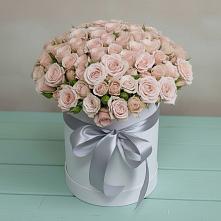 Цветочная композиция из Розы в шляпной коробке в Мончегорске