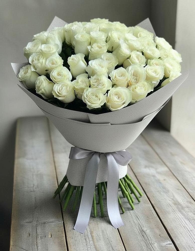 Букет 35 Белых роз в Мончегорске
