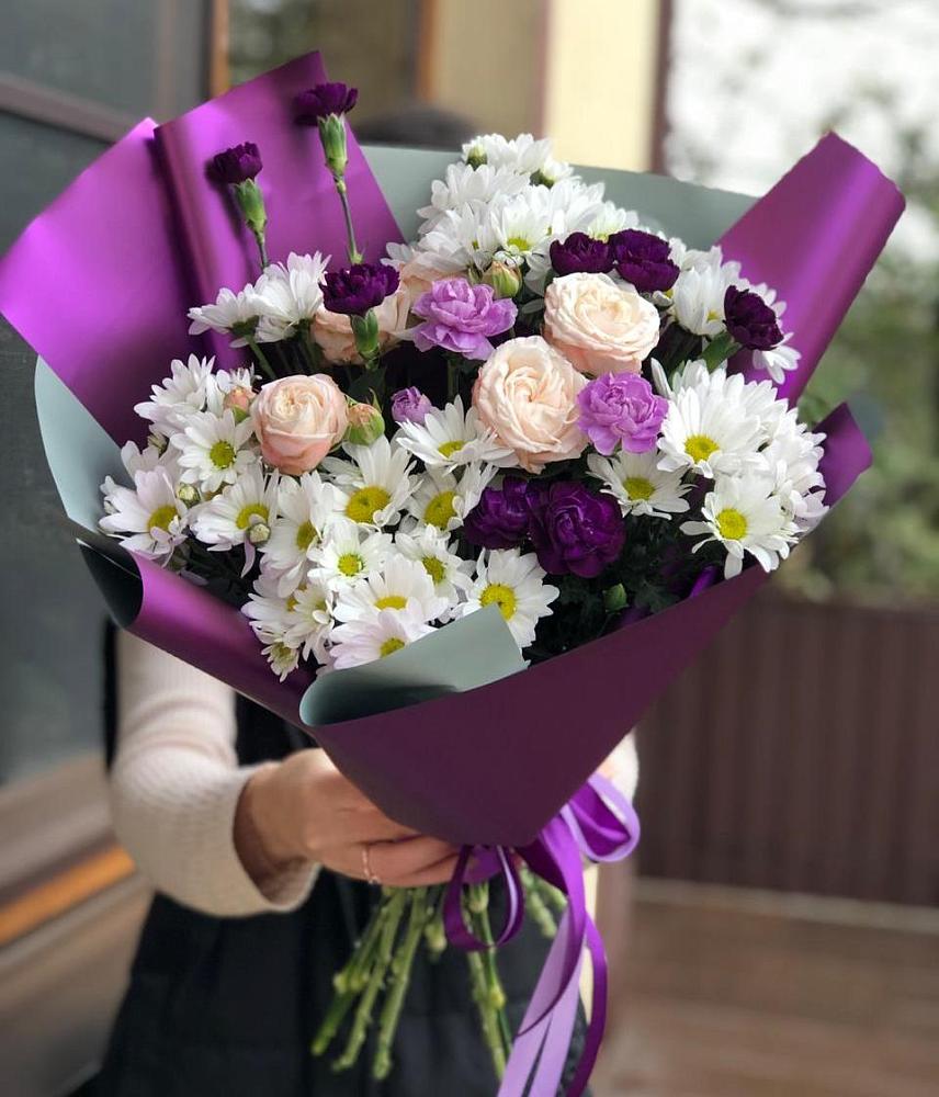 Букет цветов из: Хризантемы, Гвоздики и Розы в Мончегорске