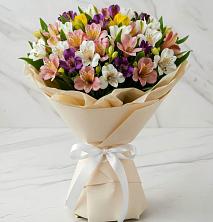 Букет цветов из:  Альстромерии в Мончегорске