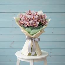 Букет цветов из:  Орхидеи и Розы в Мончегорске