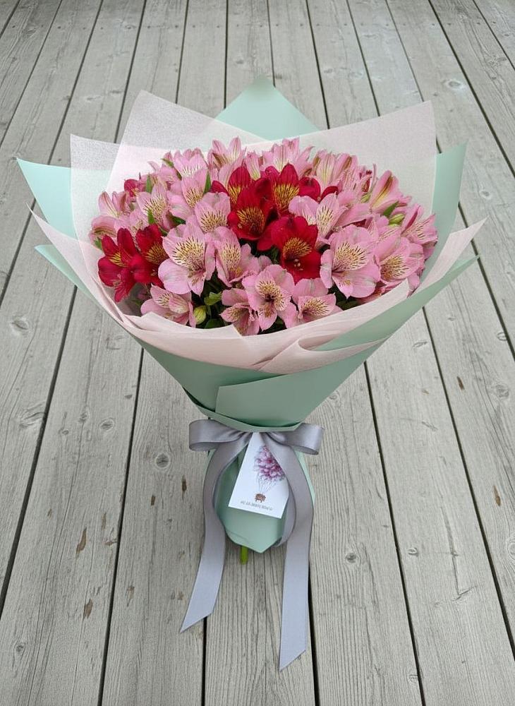 Букет цветов из: Альстромерии в Мончегорске