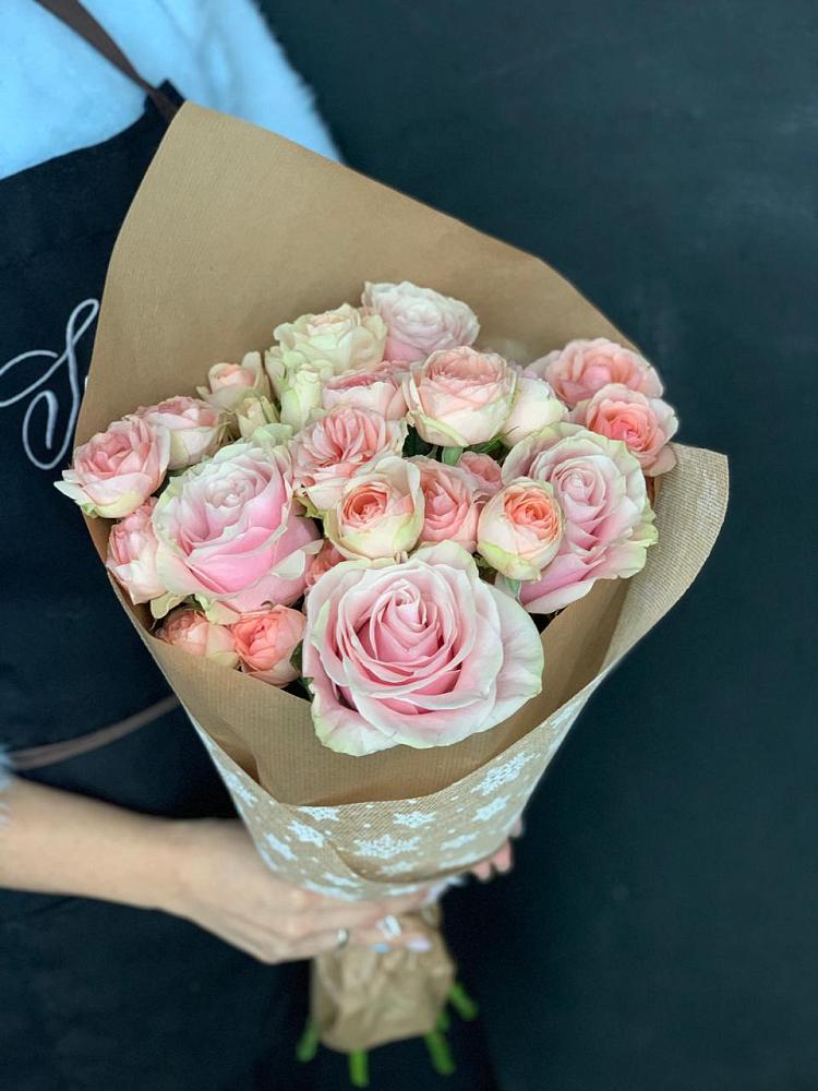 Букет цветов из: Хризантемы и Розы в Мончегорске