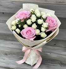 Букет цветов из:  Розы в Мончегорске