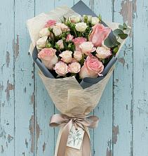Букет цветов из:  Розы в Мончегорске