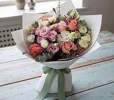 Букет цветов из:  Розы, Лизиантусы и Гвоздики #REPLACE_PRED# Мончегорске