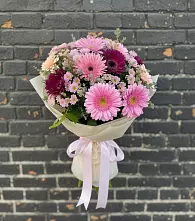 Букет цветов из:  Герберы и Хризантемы в Мончегорске