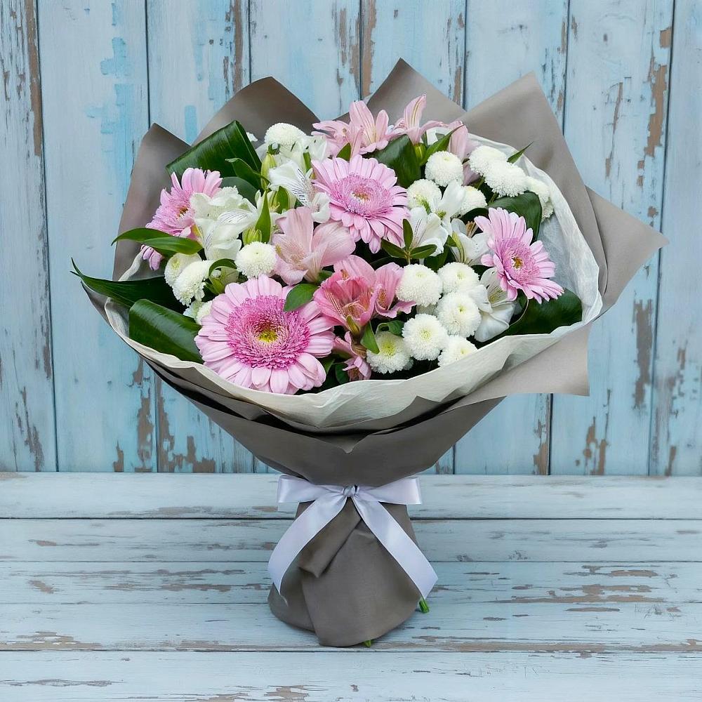 Букет цветов из: Герберы, Альстромерии и Хризантемы в Мончегорске